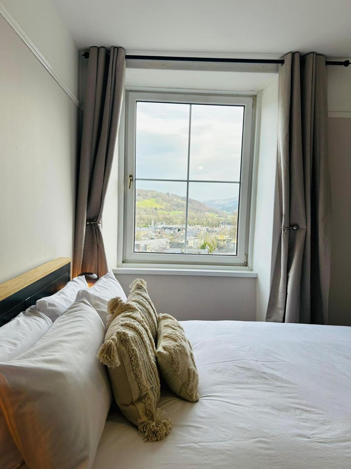 Dolgellau Grand Heights Apt Ngoại thất bức ảnh